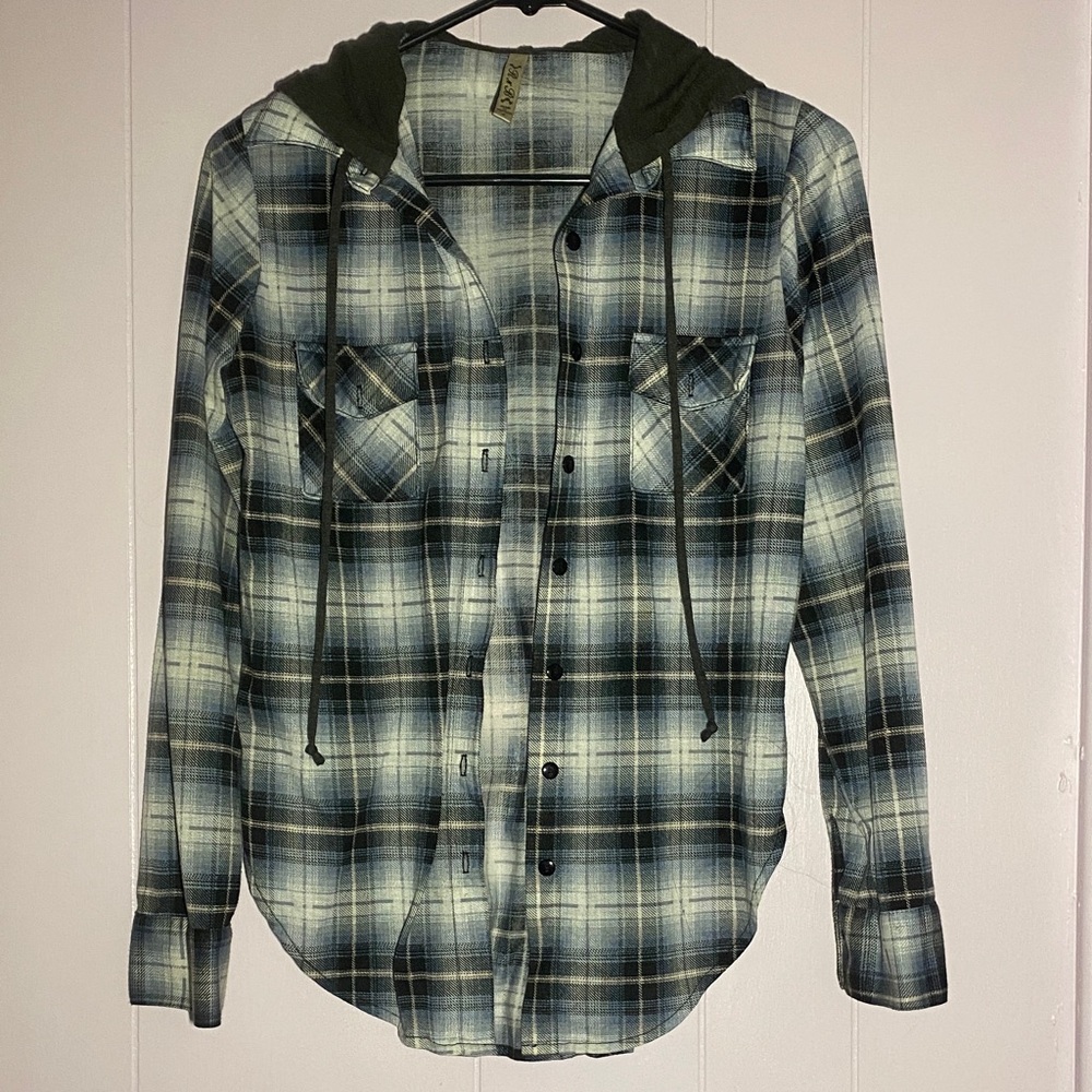 Plaid Button-Up Hoodie Shirt